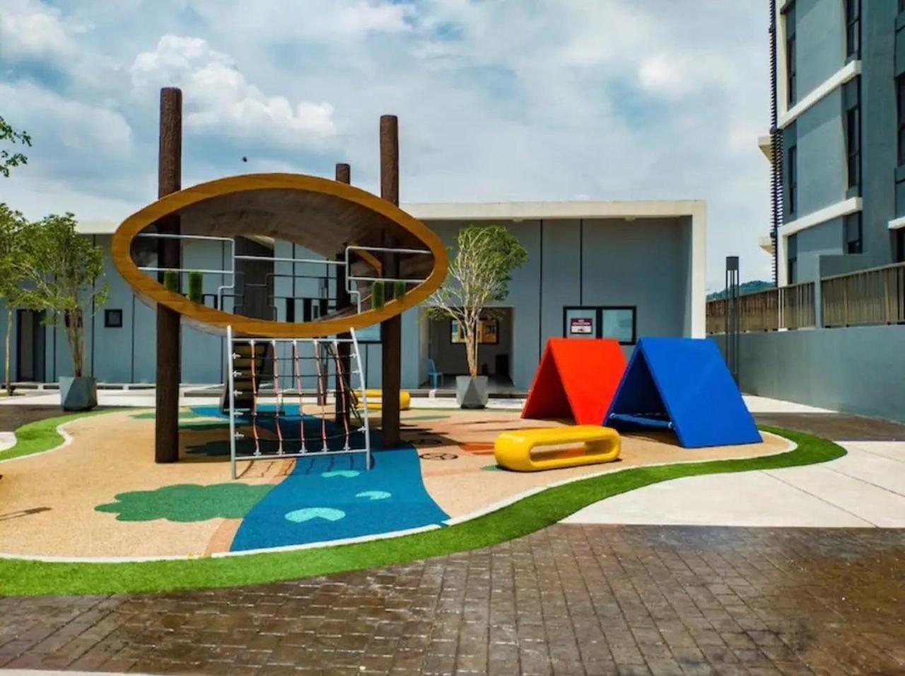 Le Pavilion Bandar Puteri بوتشونغ المظهر الخارجي الصورة