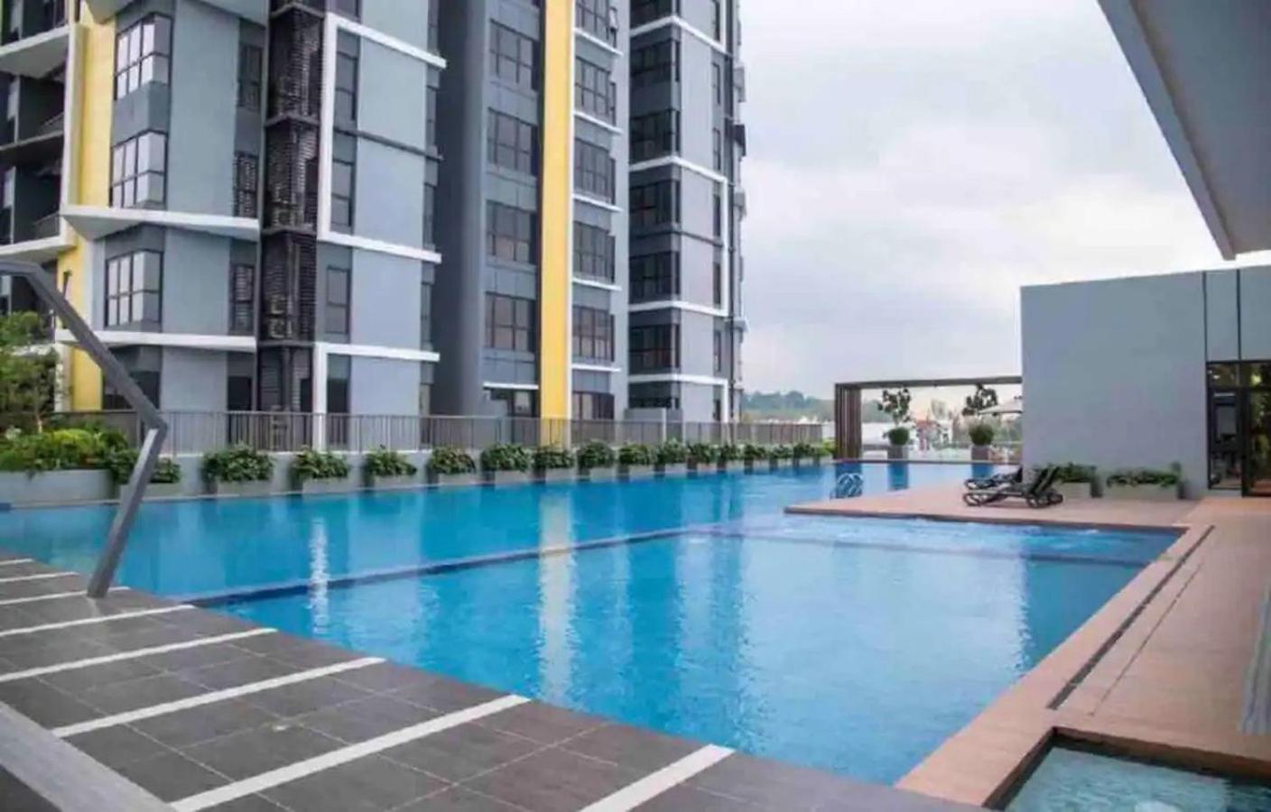 Le Pavilion Bandar Puteri بوتشونغ المظهر الخارجي الصورة